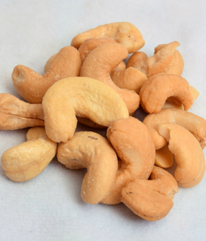 Jumbo Cashews 240 Roasted No Salt