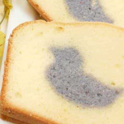 Easter Peek-a-Boo Pound Cake-1